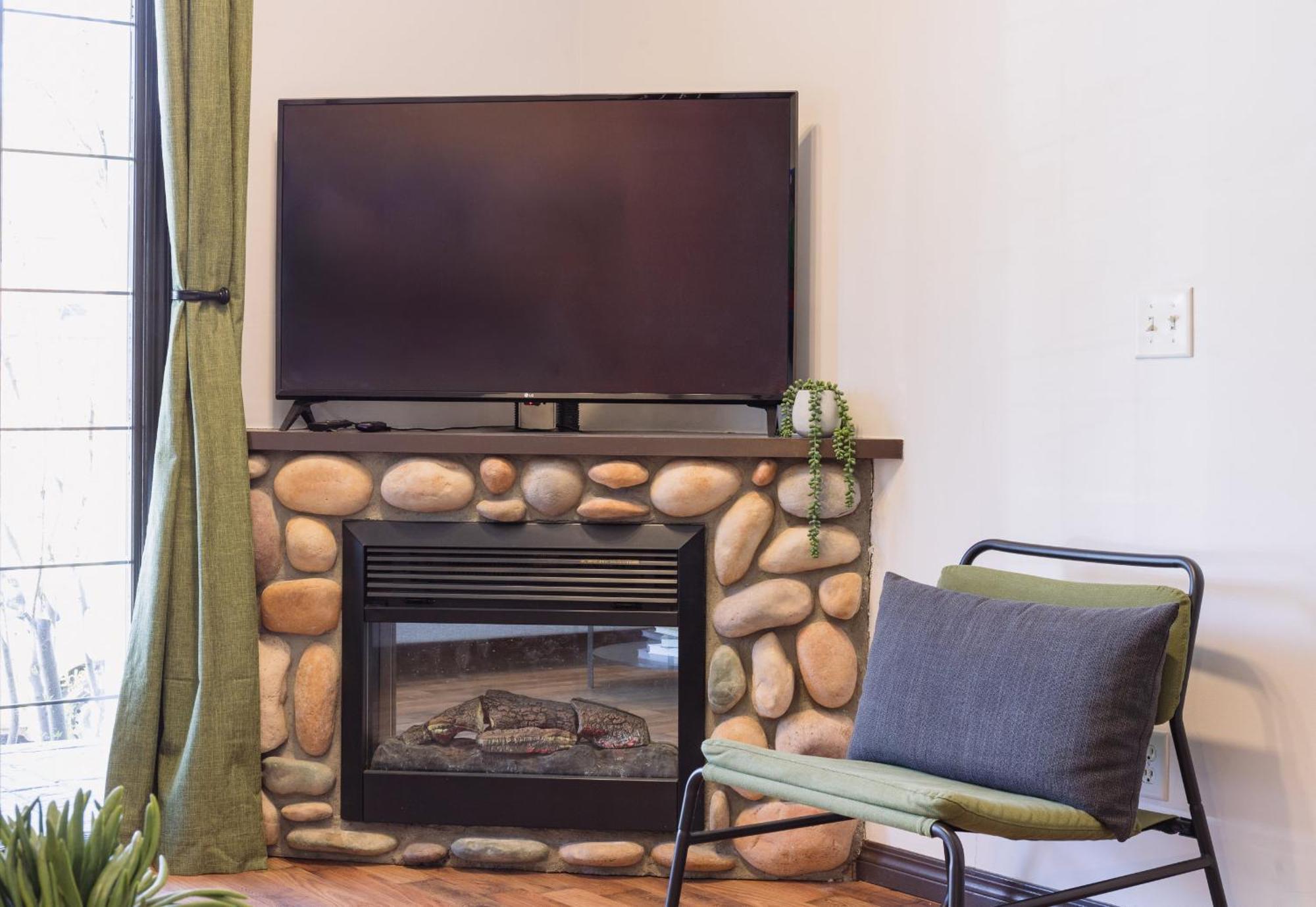 Grassihaus Mountain Getaway Lejlighed Canmore Eksteriør billede